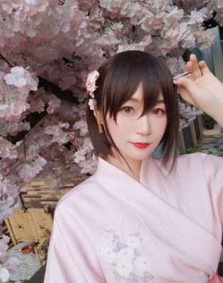 白丝jk制服的来源_BD英语完整视频观看